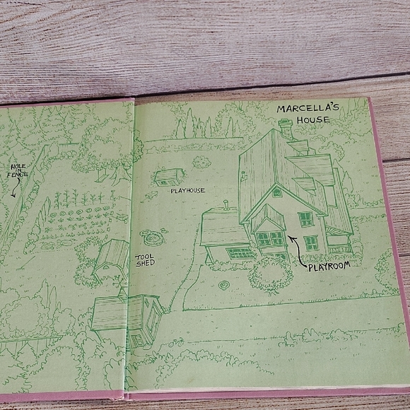 Raggedy Ann & Andy Book - Sam Lamb Moves Away - Picture 2 of 8